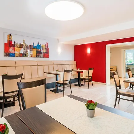 Astoria Hotel 3*